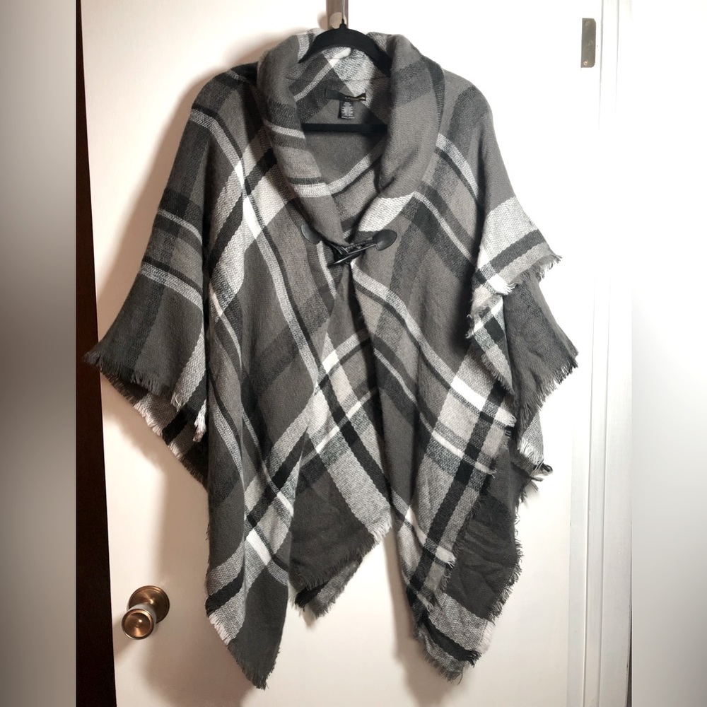 Modena Cape/poncho